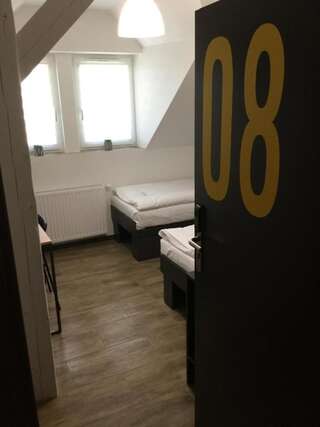 Отели эконом-класса Kimanoclegi Ополе Двухместный номер с 2 отдельными кроватями и собственной ванной комнатой-1